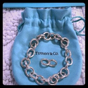 T&Co Sterling silver round link clasping bracelet